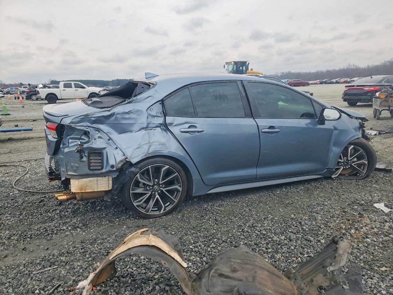 2022 TOYOTA COROLLA SE photo 3