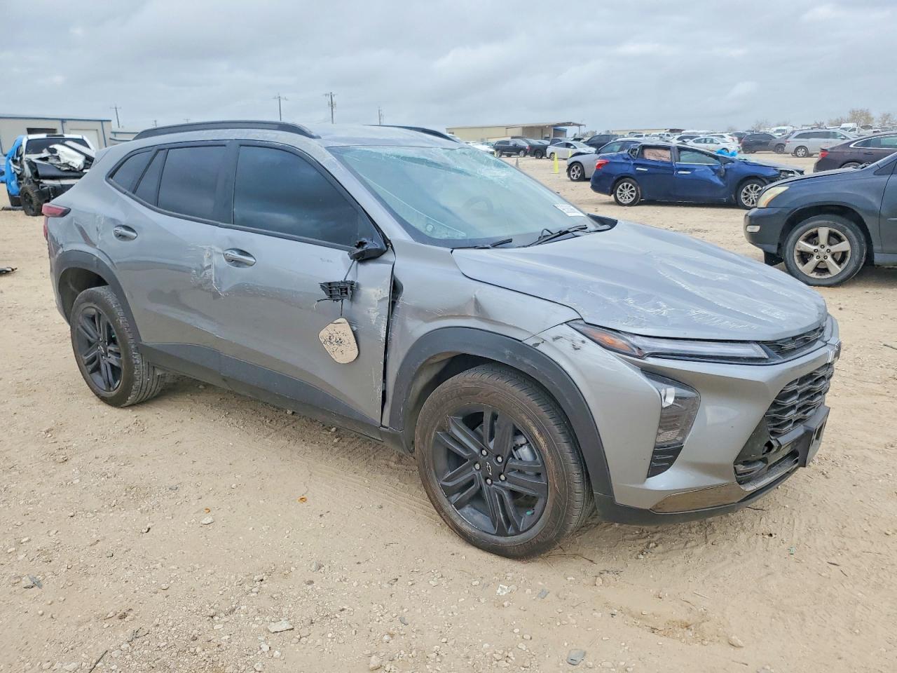2025 CHEVROLET TRAX ACTIV photo 4