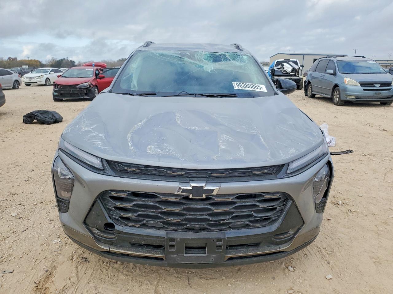 2025 CHEVROLET TRAX ACTIV photo 5