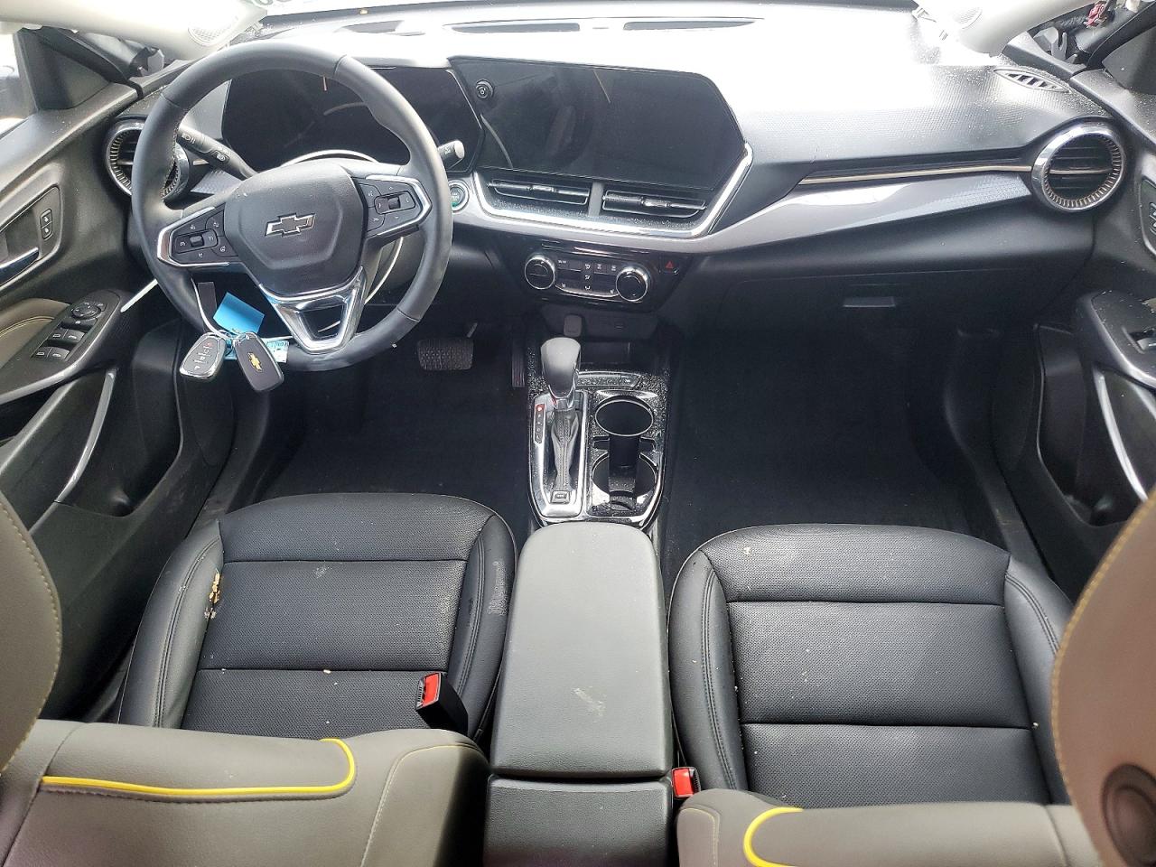 2025 CHEVROLET TRAX ACTIV photo 8