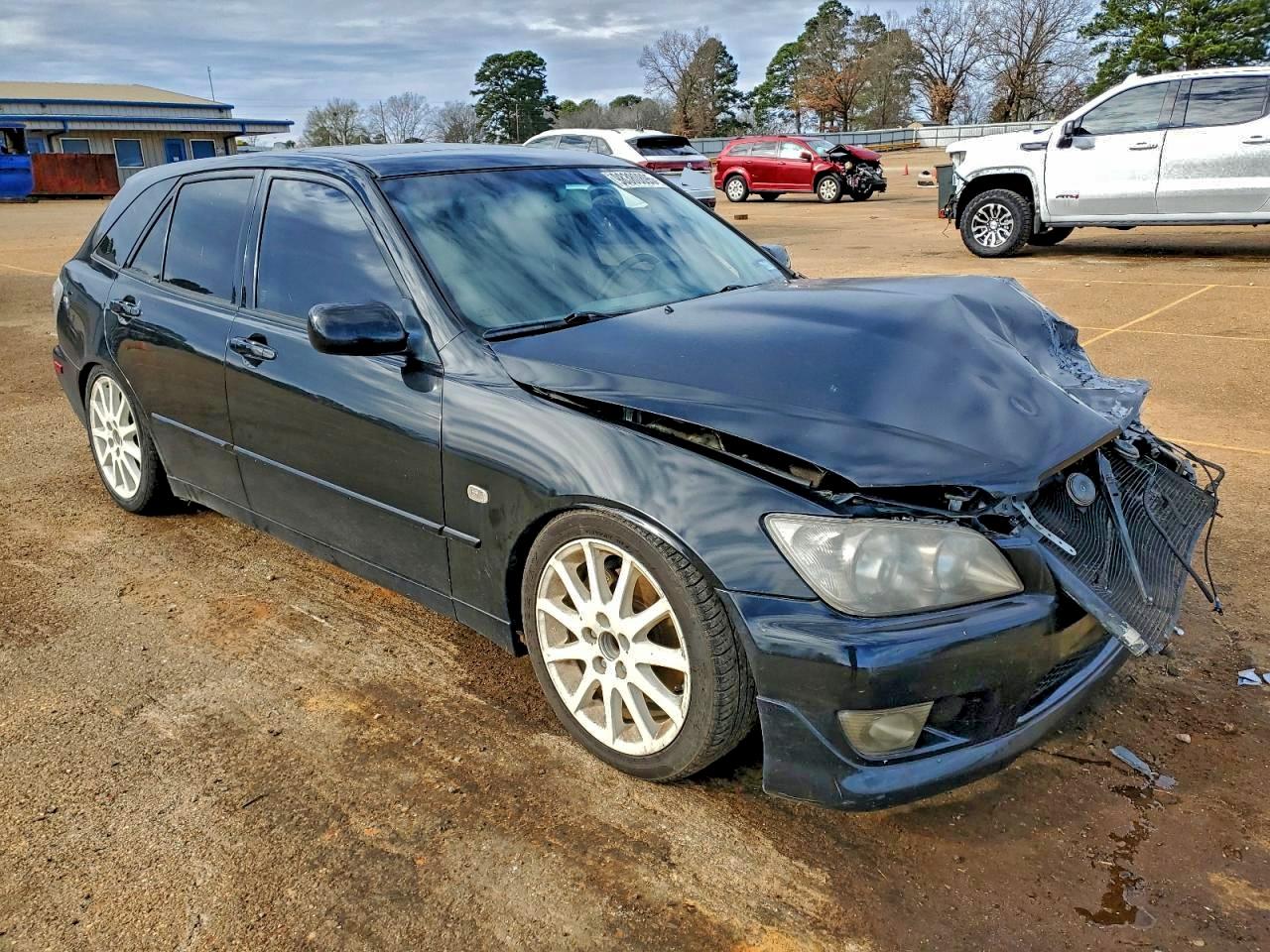 2003 LEXUS IS 300 SPORTCROSS photo 4