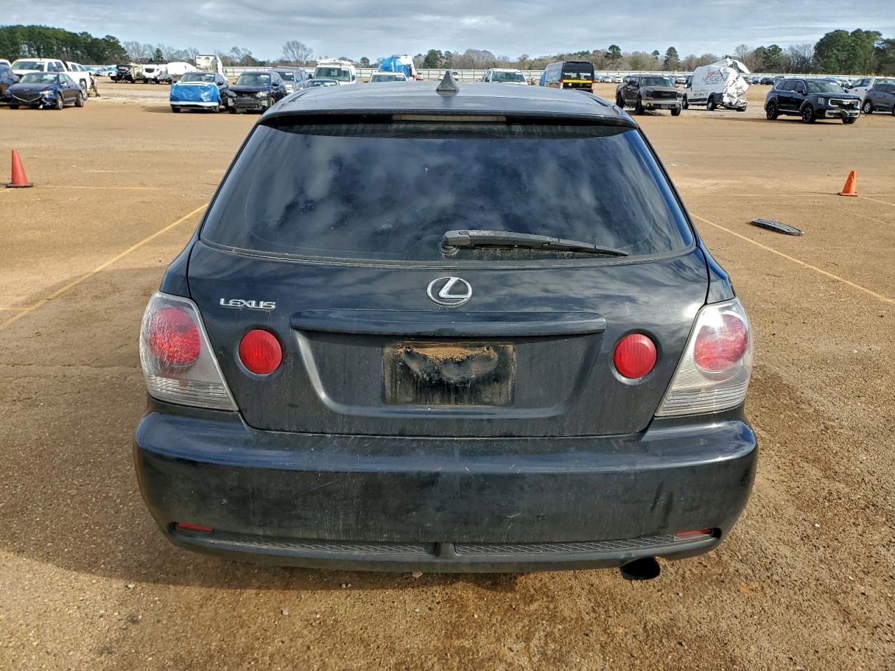 2003 LEXUS IS 300 SPORTCROSS photo 6