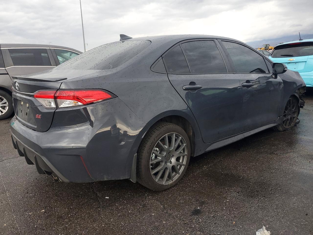 2024 TOYOTA COROLLA SE photo 3