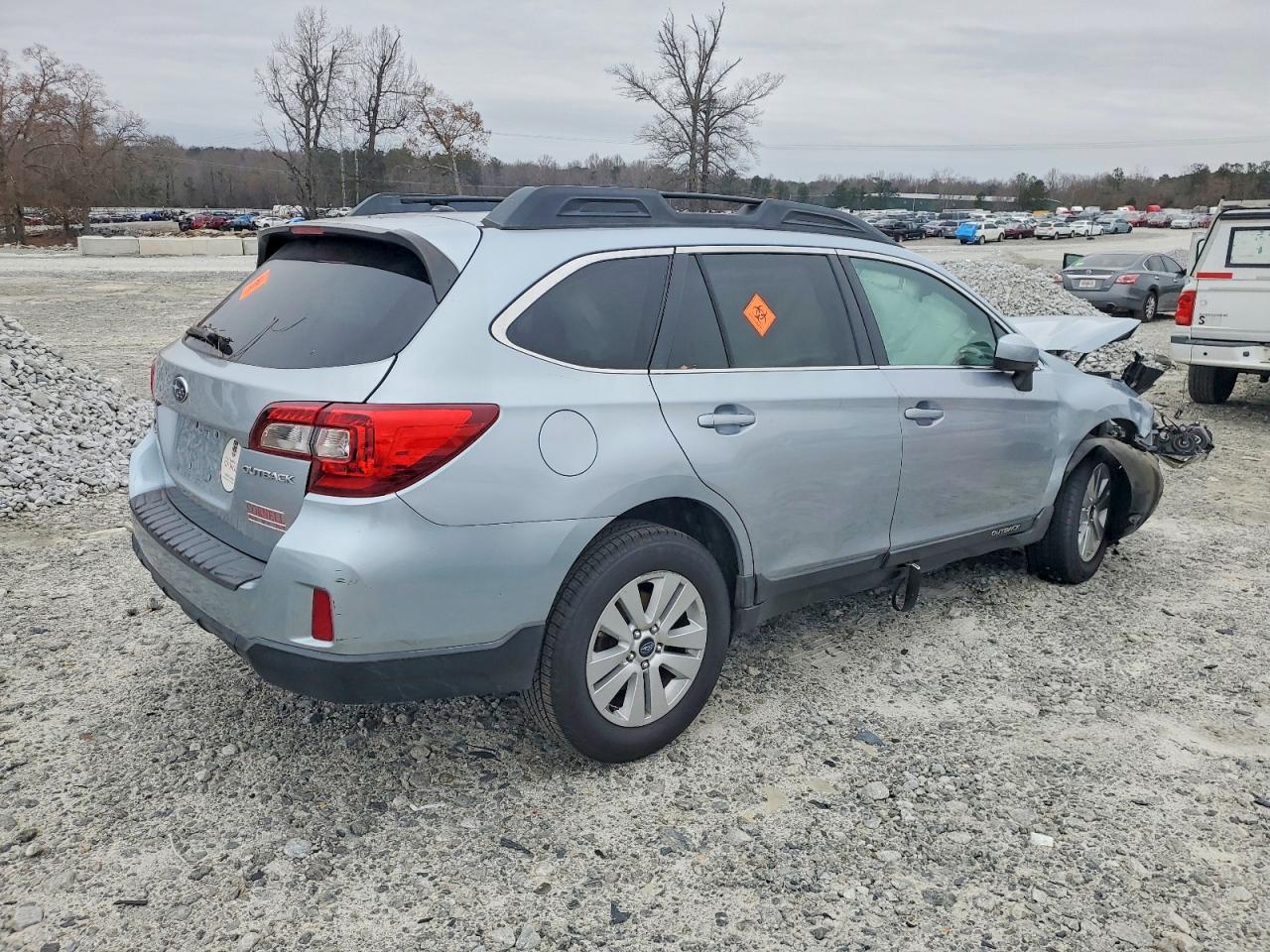 2015 SUBARU OUTBACK 2.5I PREMIUM photo 3