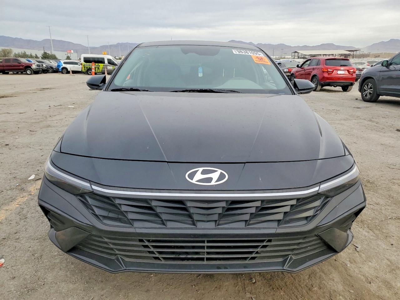 2025 HYUNDAI ELANTRA SEL SPORT photo 5