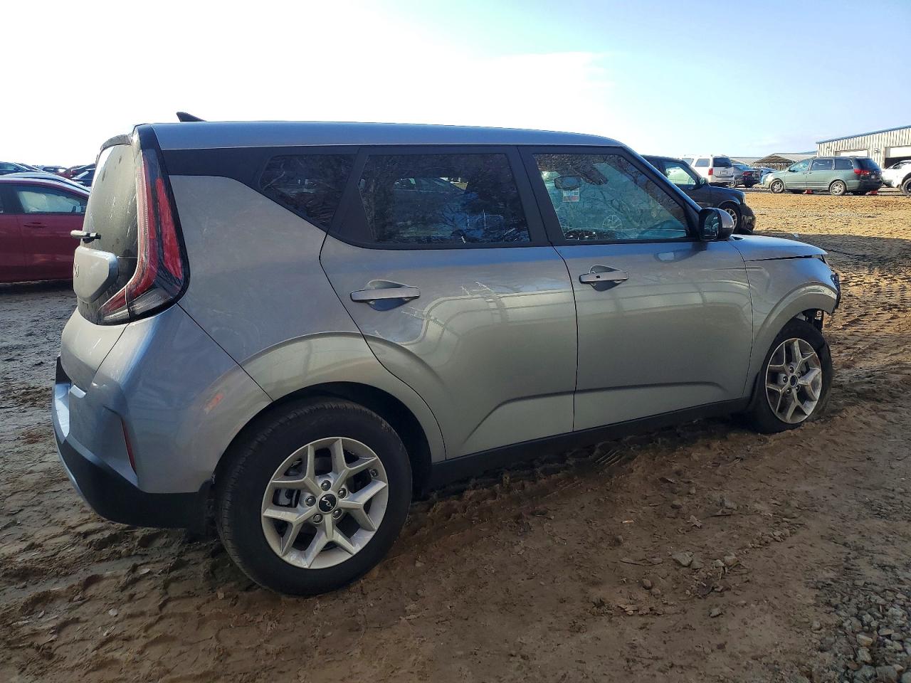 2025 KIA SOUL photo 3