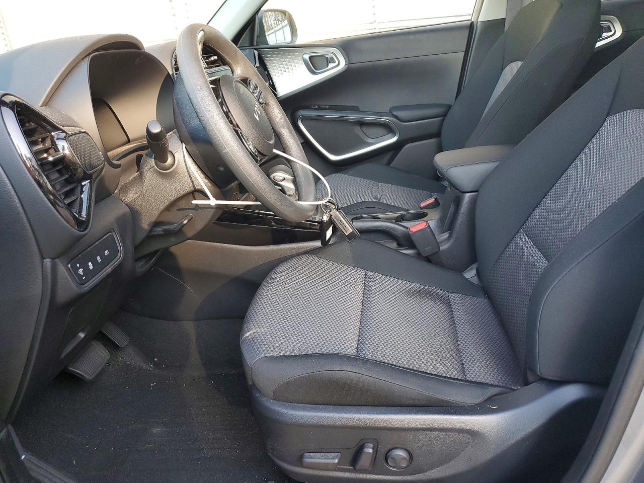 2025 KIA SOUL photo 7