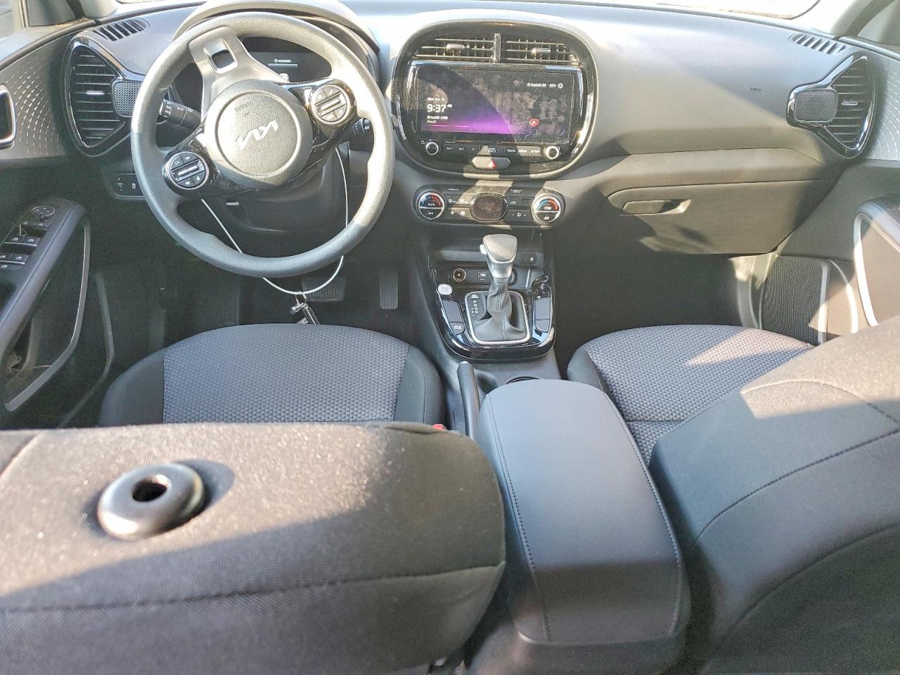 2025 KIA SOUL photo 8