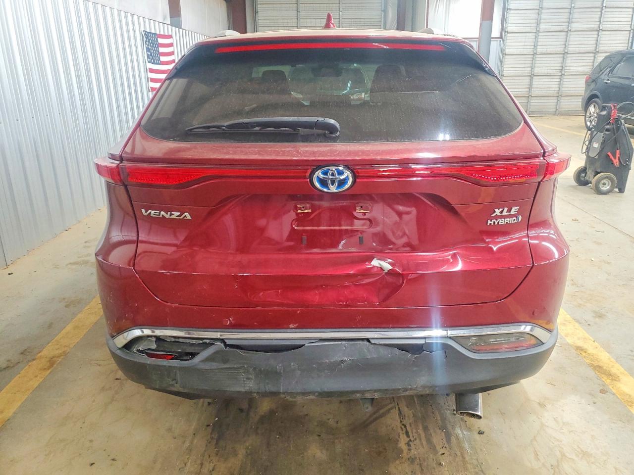 2021 TOYOTA VENZA LE photo 6