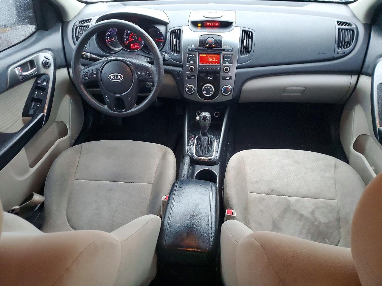 2013 KIA FORTE EX photo 8