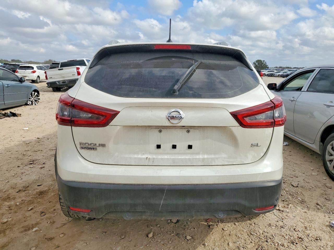 2020 NISSAN ROGUE SPORT S photo 6