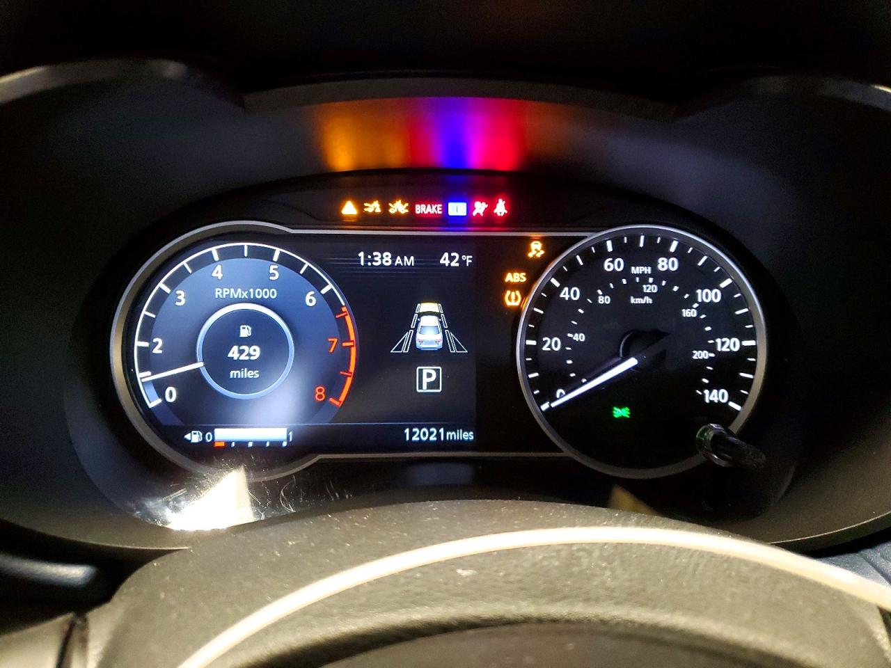 2025 NISSAN VERSA SV photo 9