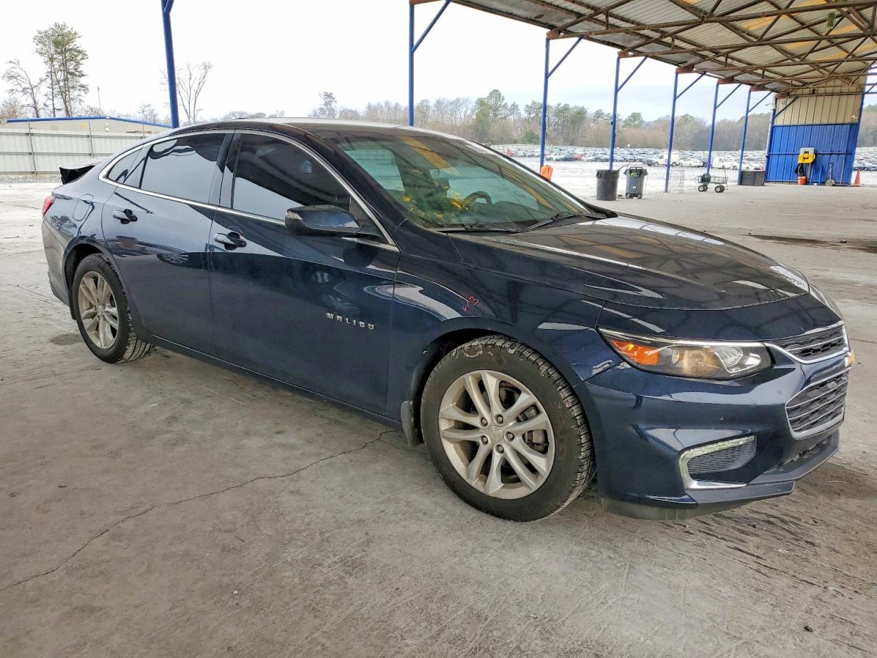 2018 CHEVROLET MALIBU LT photo 4