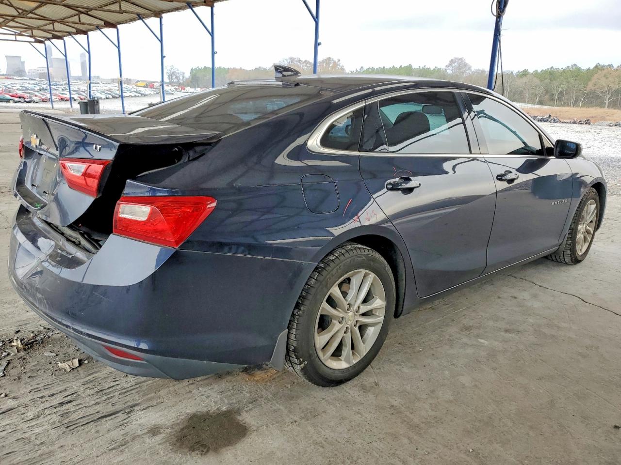 2018 CHEVROLET MALIBU LT photo 3
