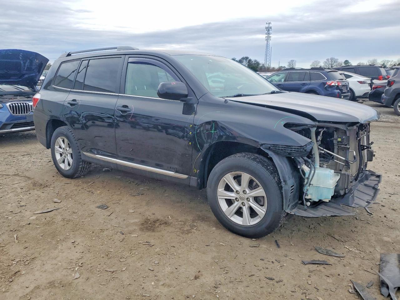 2012 TOYOTA HIGHLANDER BASE photo 4