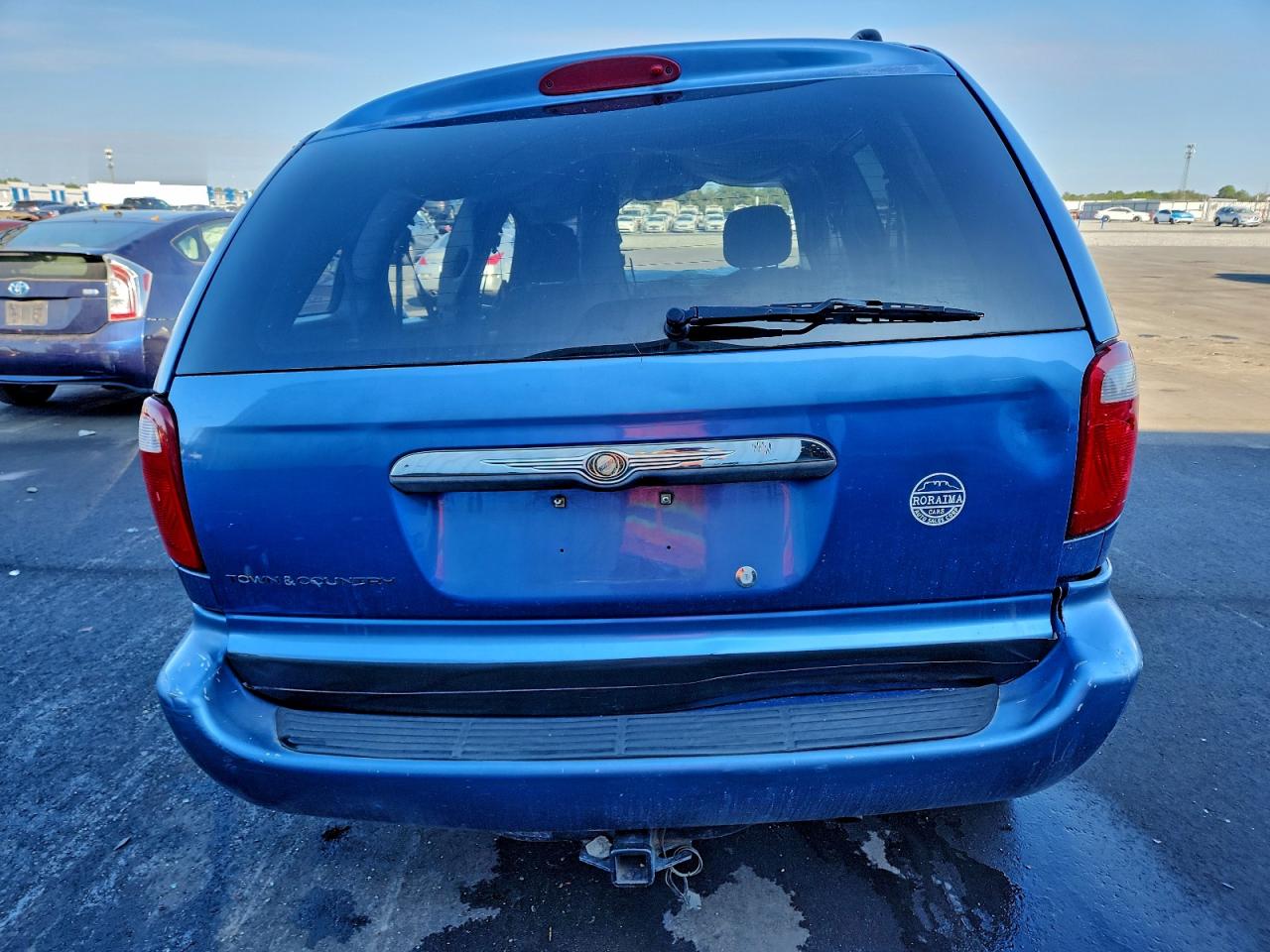2007 CHRYSLER TOWN & COUNTRY LX photo 6