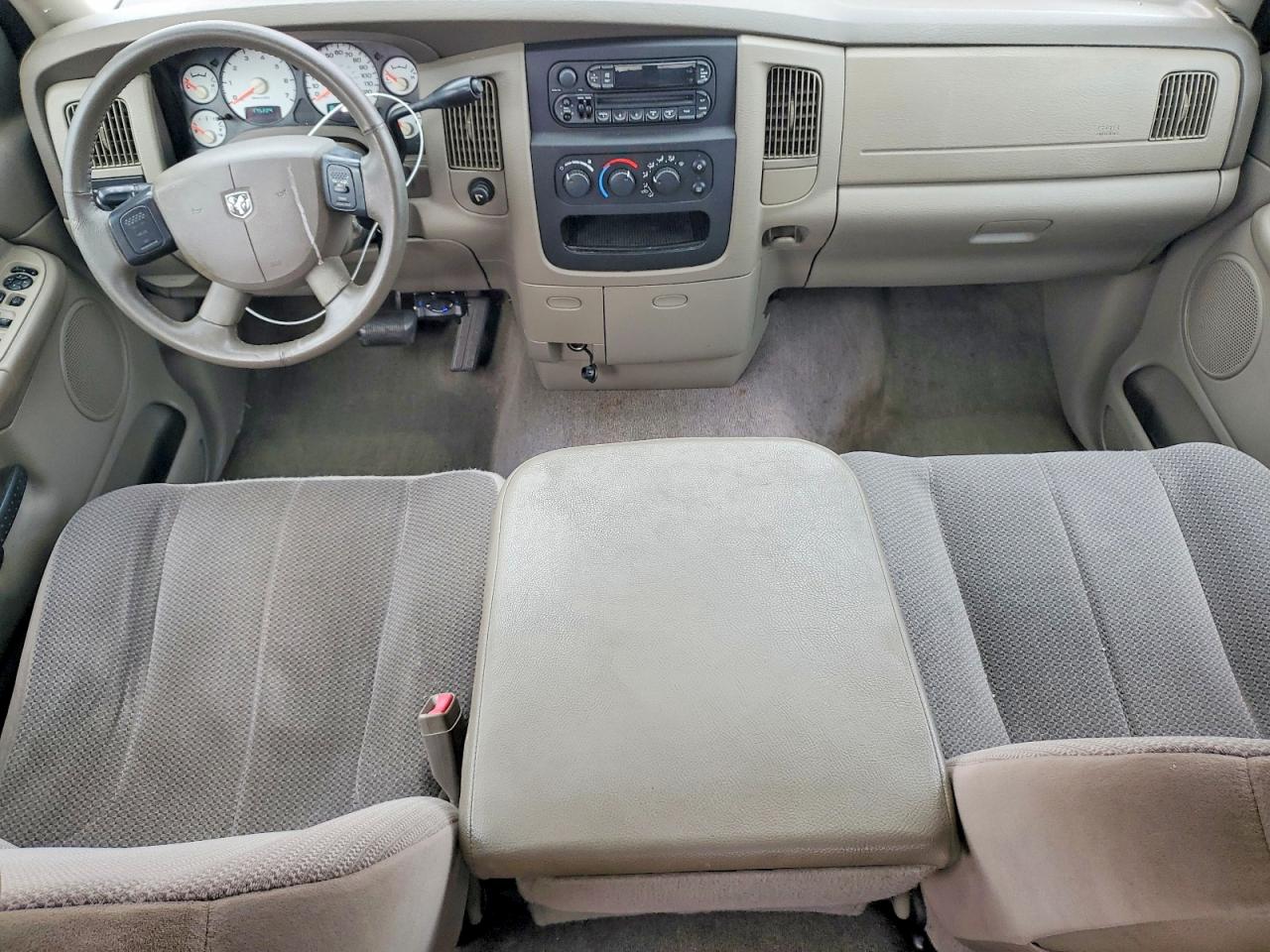 2004 DODGE RAM 1500 ST photo 8