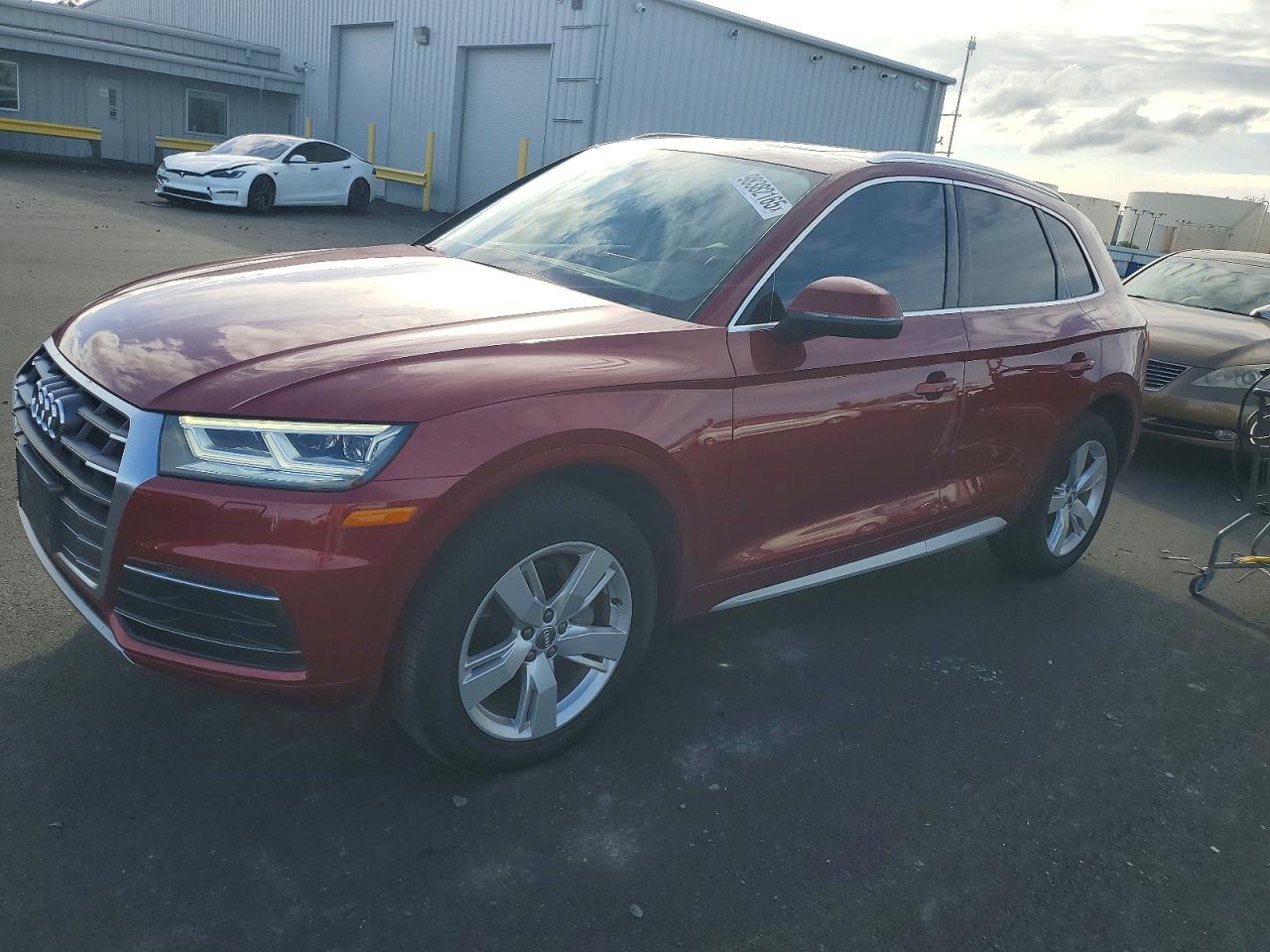 2018 AUDI Q5