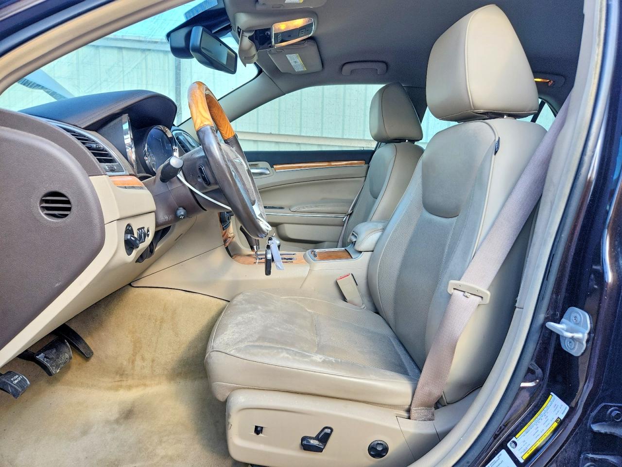 2013 CHRYSLER 300C photo 7