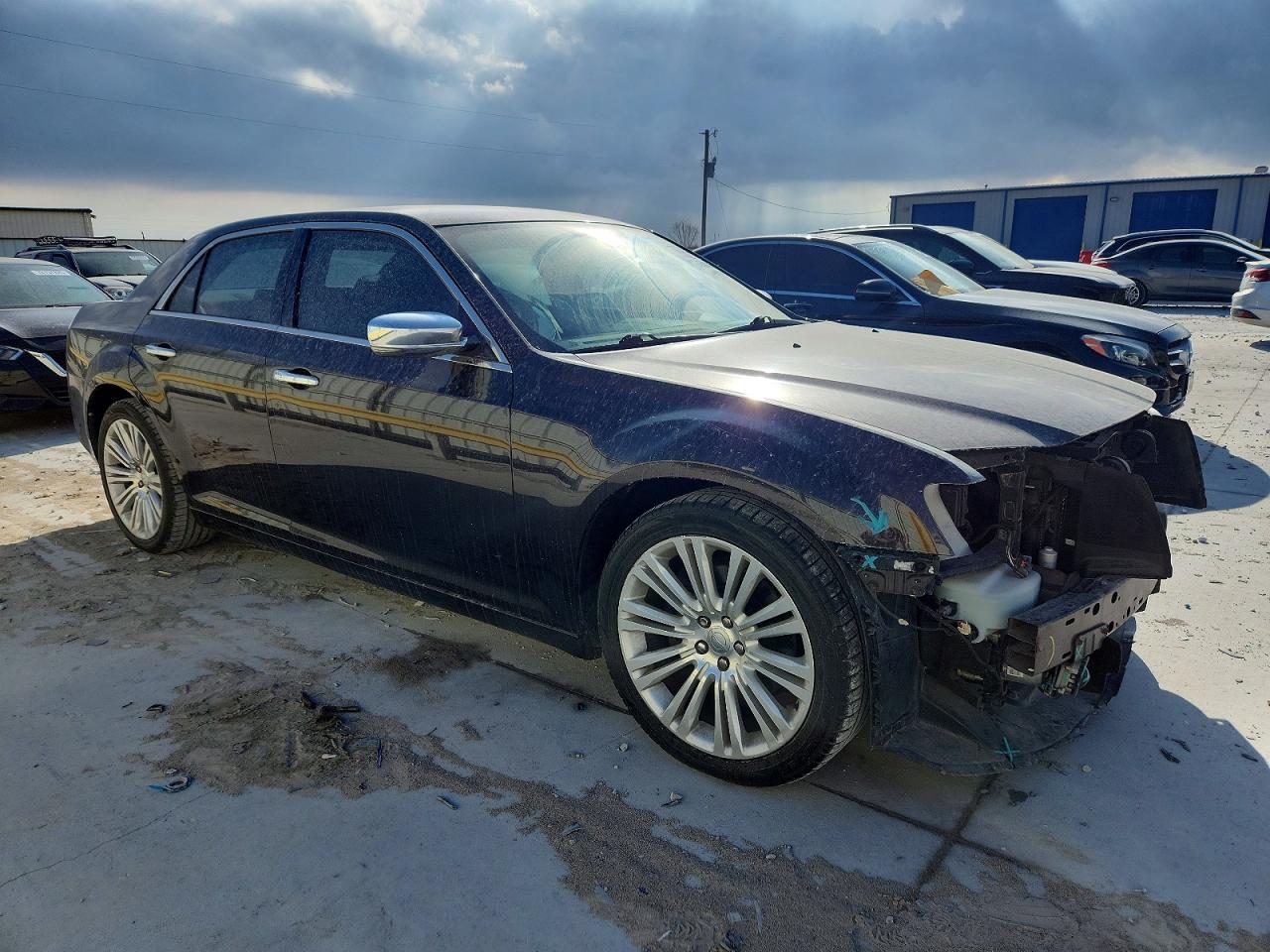 2013 CHRYSLER 300C photo 4