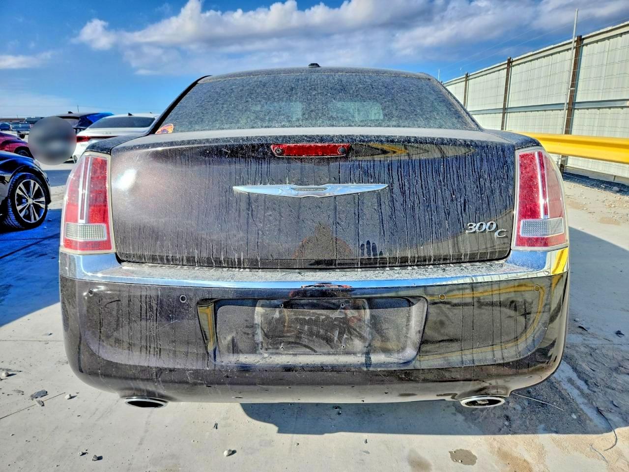 2013 CHRYSLER 300C photo 6