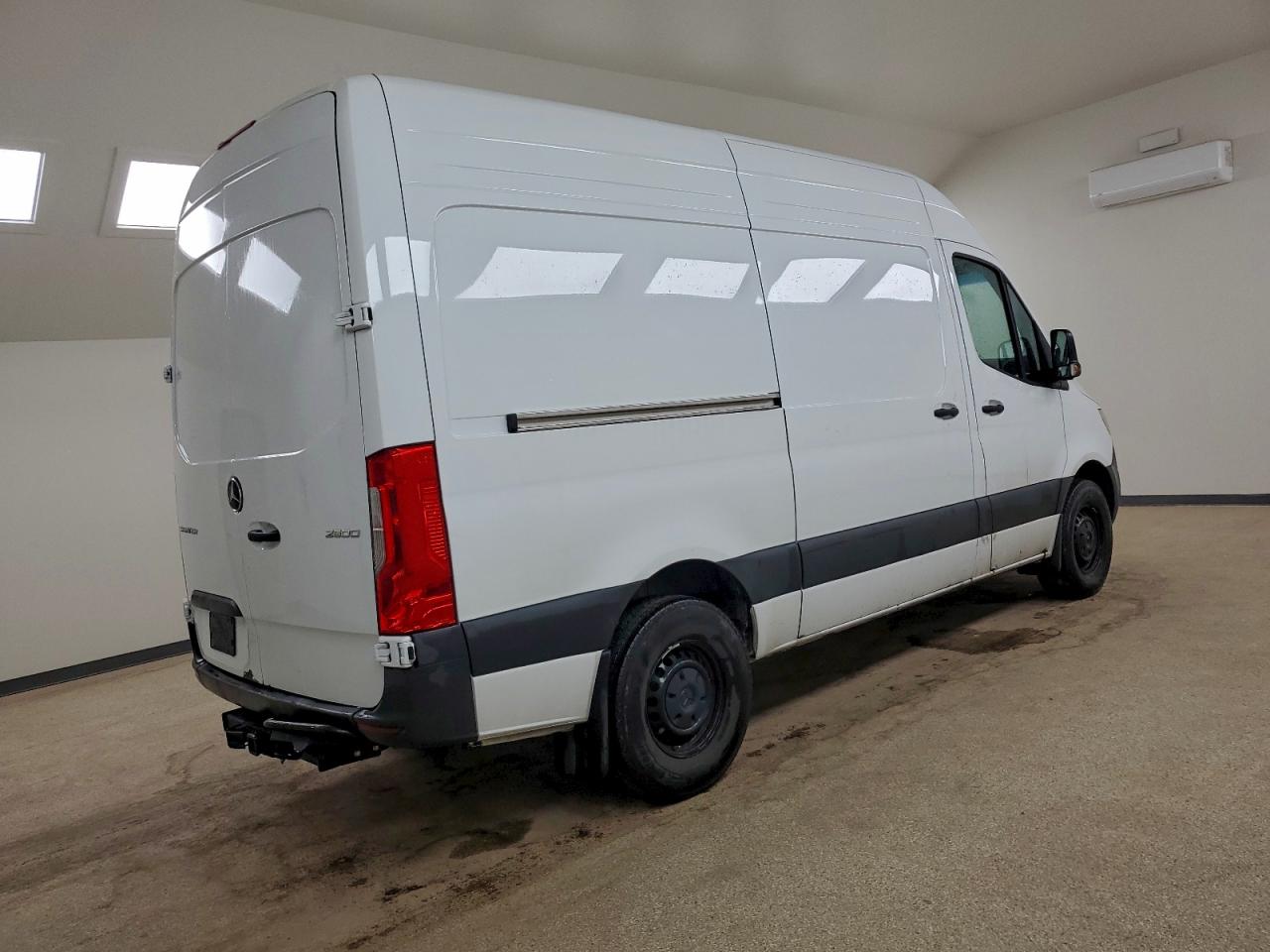 2025 MERCEDES-BENZ SPRINTER 2500 photo 3