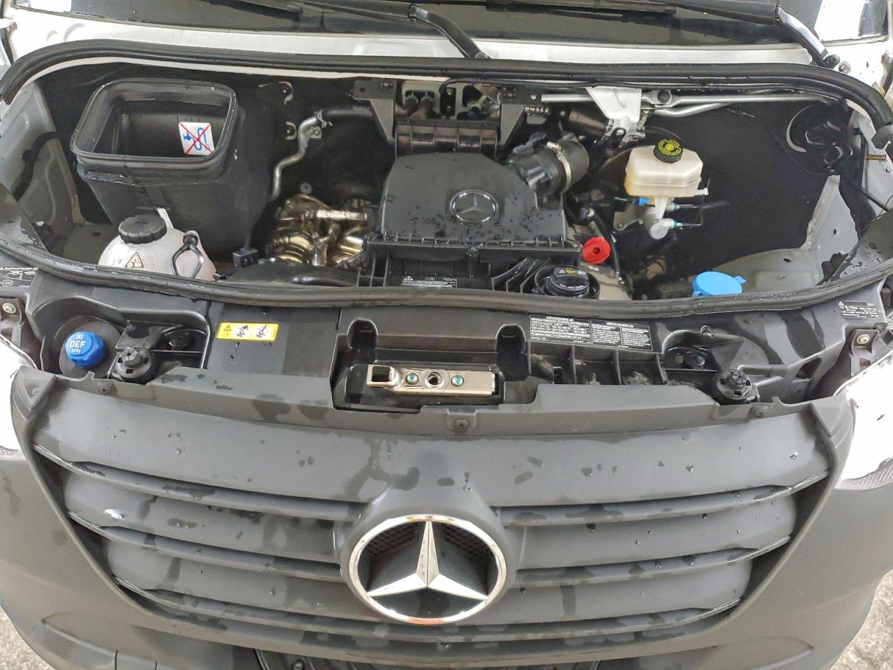 2025 MERCEDES-BENZ SPRINTER 2500 photo 12