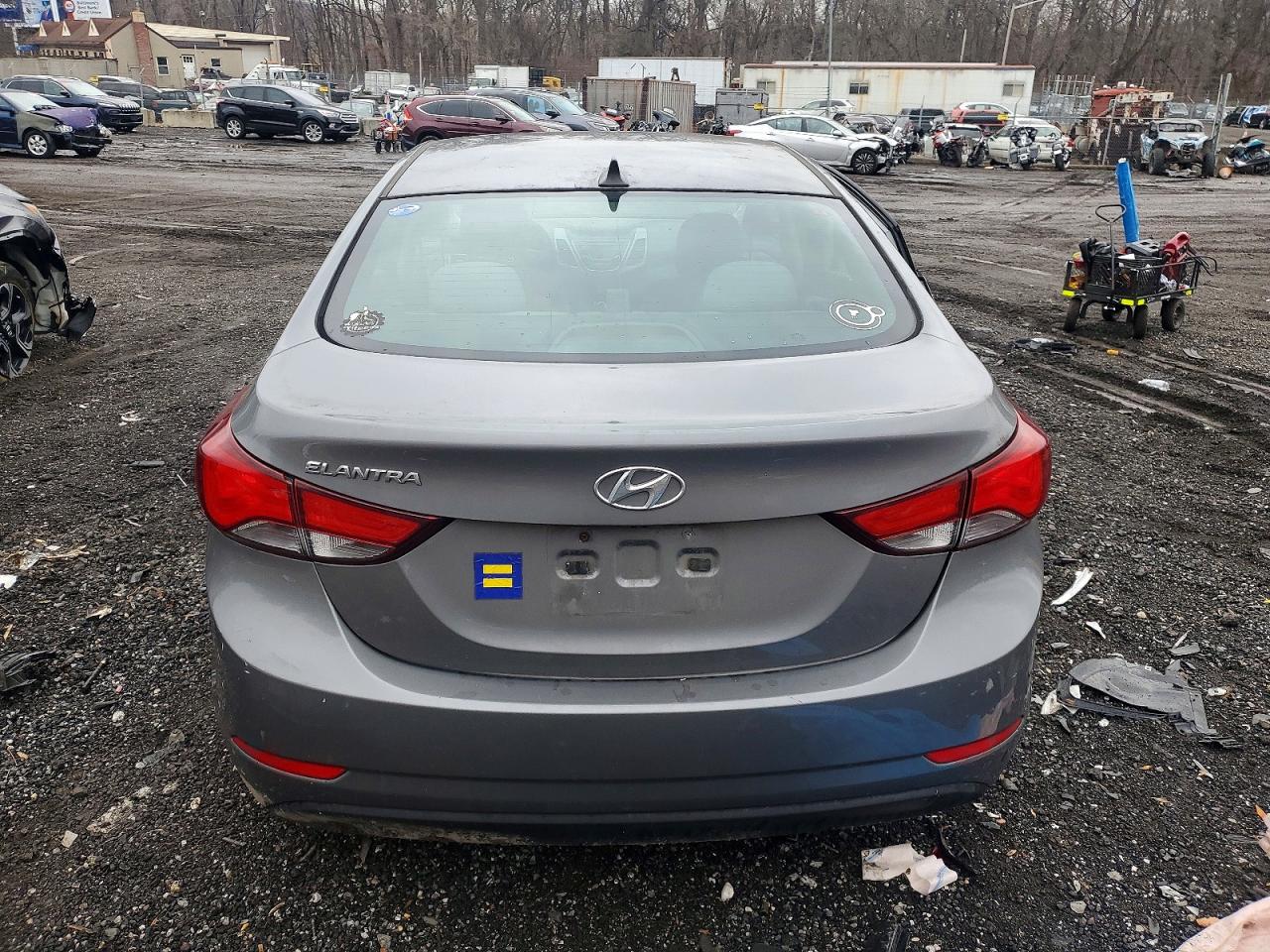 2014 HYUNDAI ELANTRA SE photo 6