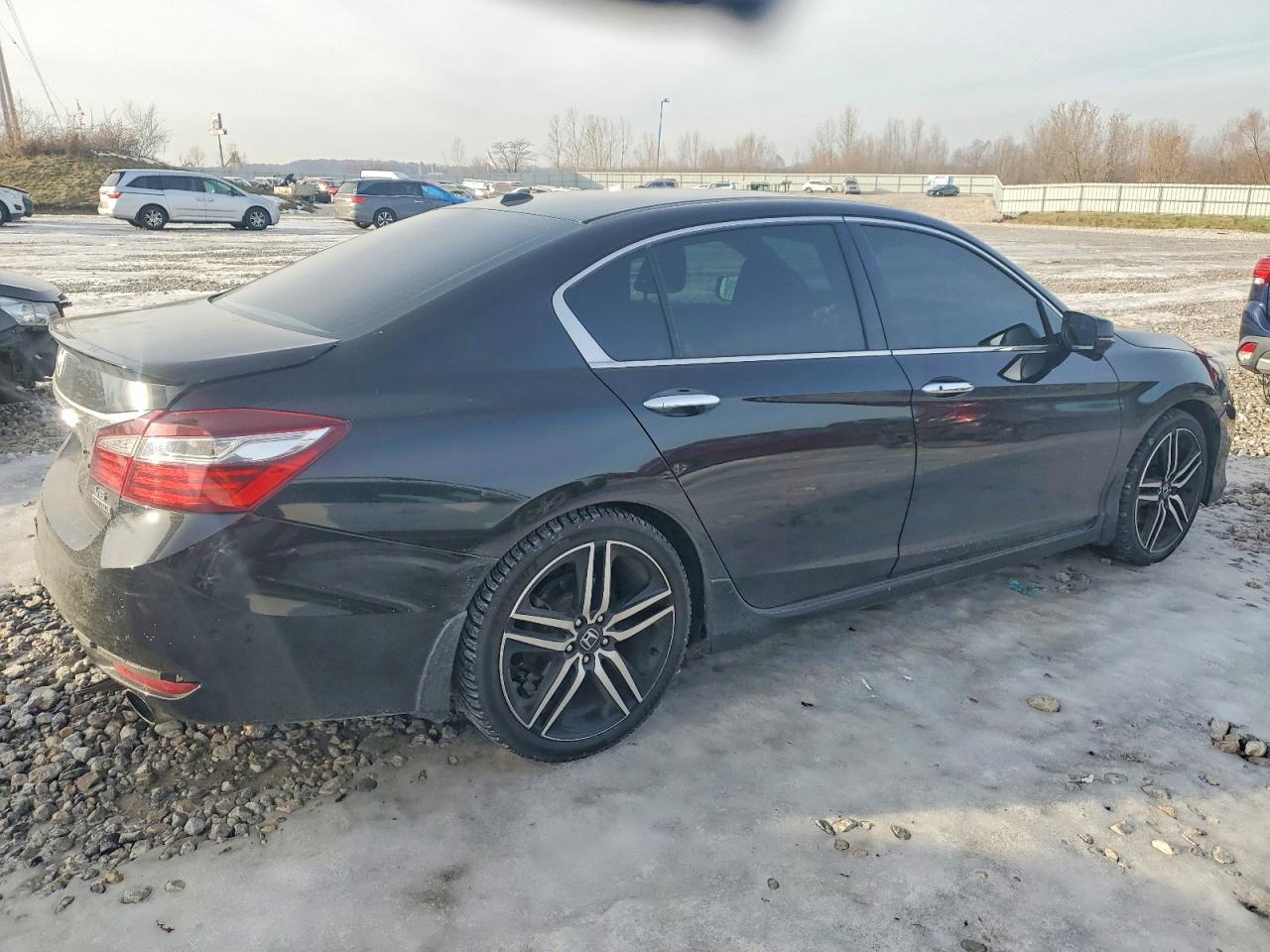 2016 HONDA ACCORD TOURING photo 3