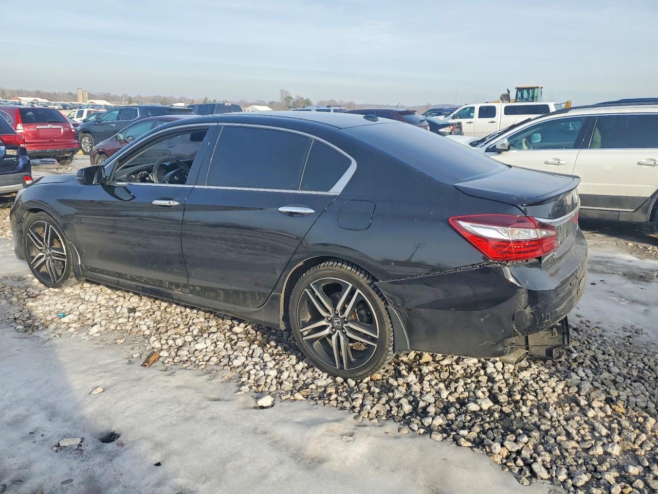 2016 HONDA ACCORD TOURING photo 2