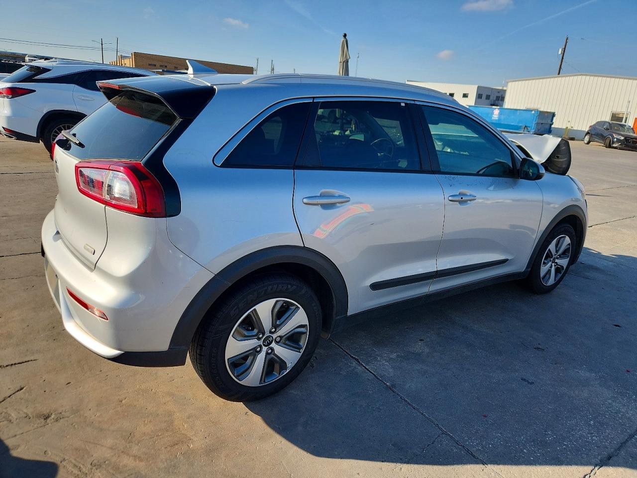 2019 KIA NIRO LX photo 3