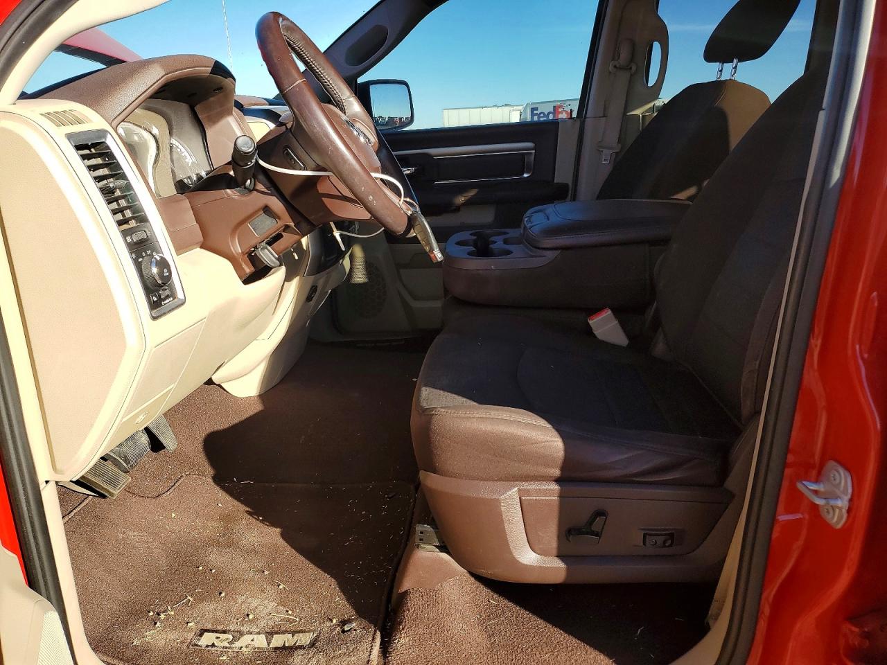 2019 RAM 1500 CLASSIC SLT photo 7