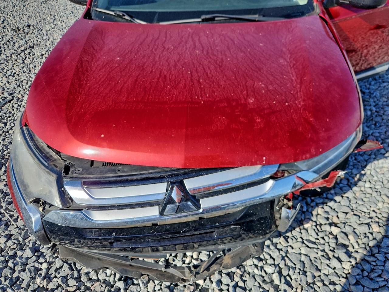 2018 MITSUBISHI OUTLANDER ES photo 12