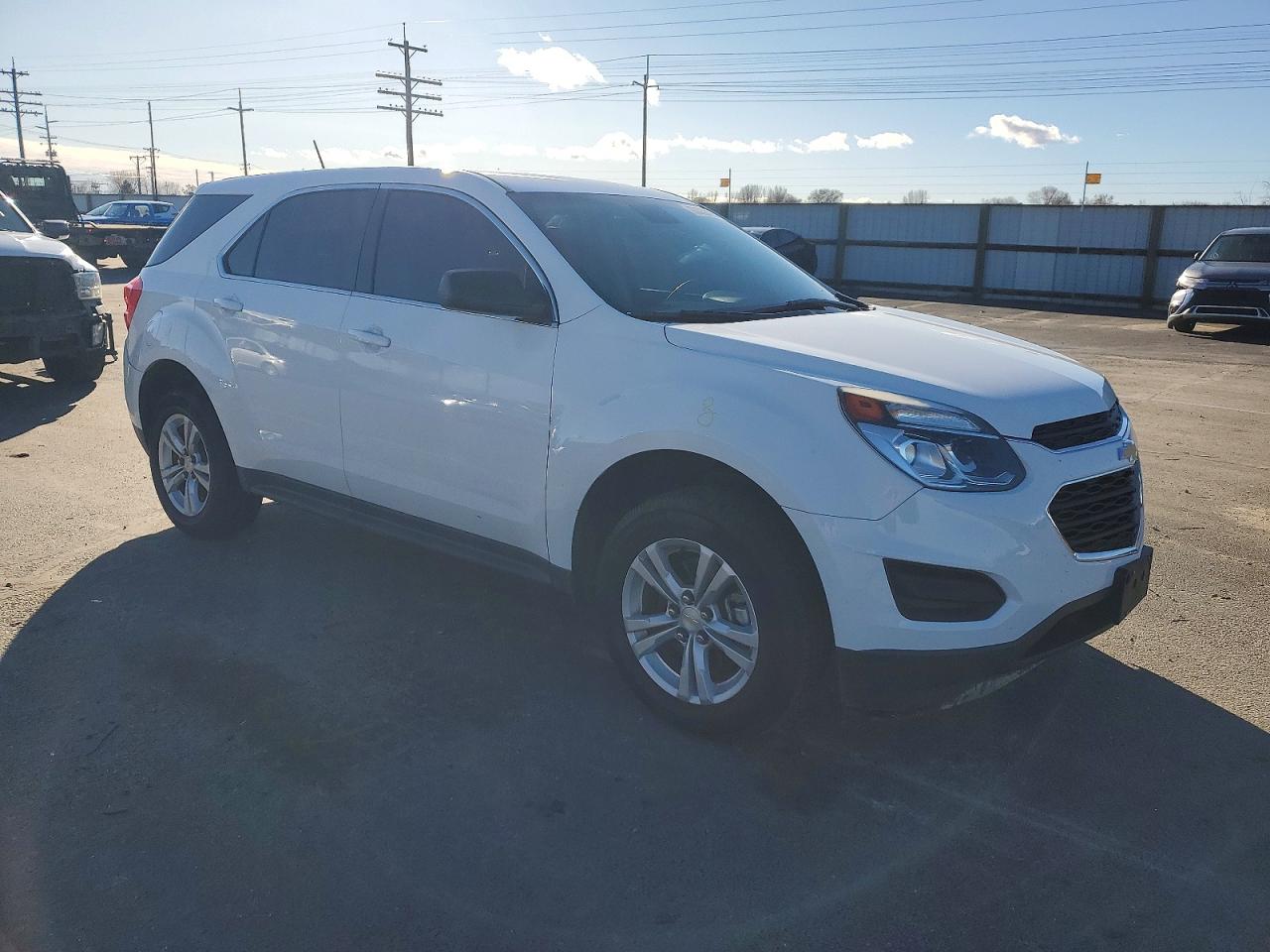 2016 CHEVROLET EQUINOX LS photo 4