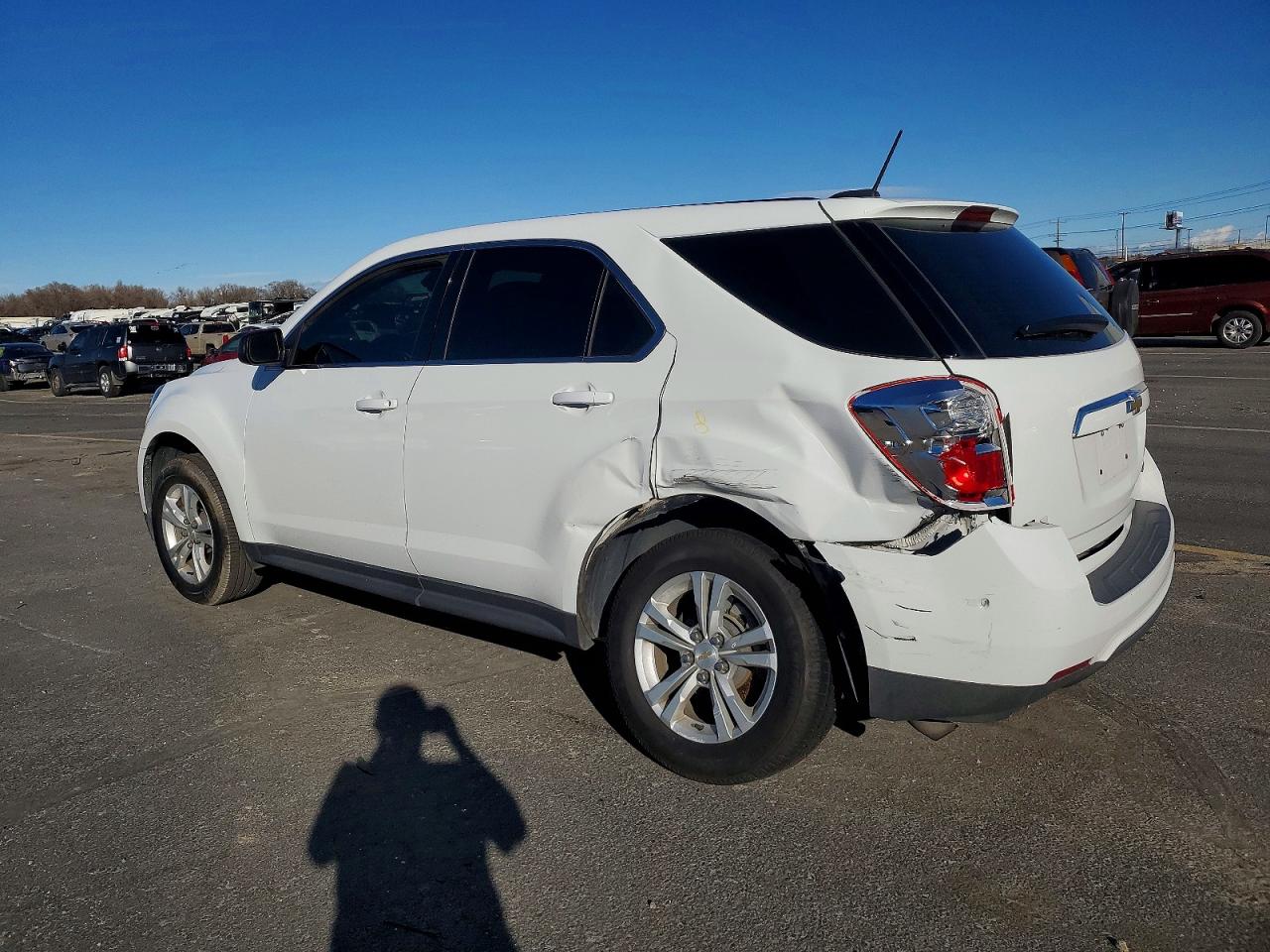 2016 CHEVROLET EQUINOX LS photo 2