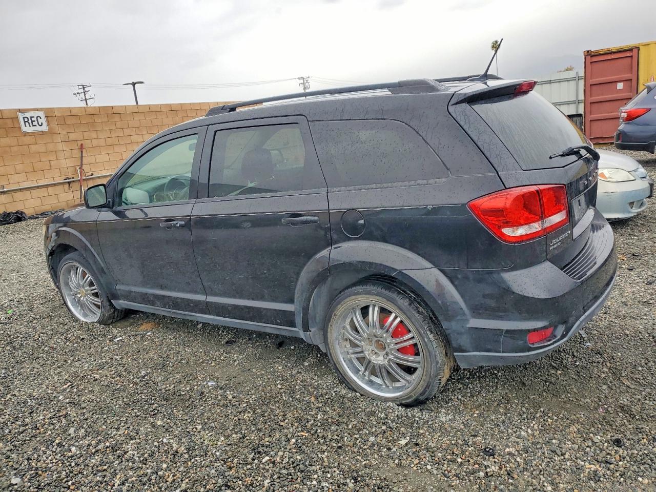 2013 DODGE JOURNEY SXT photo 2