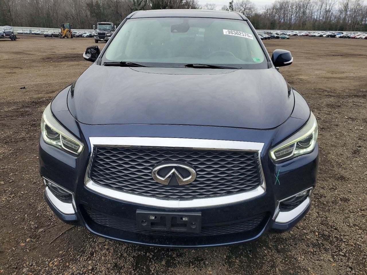 2020 INFINITI QX60 LUXE photo 5