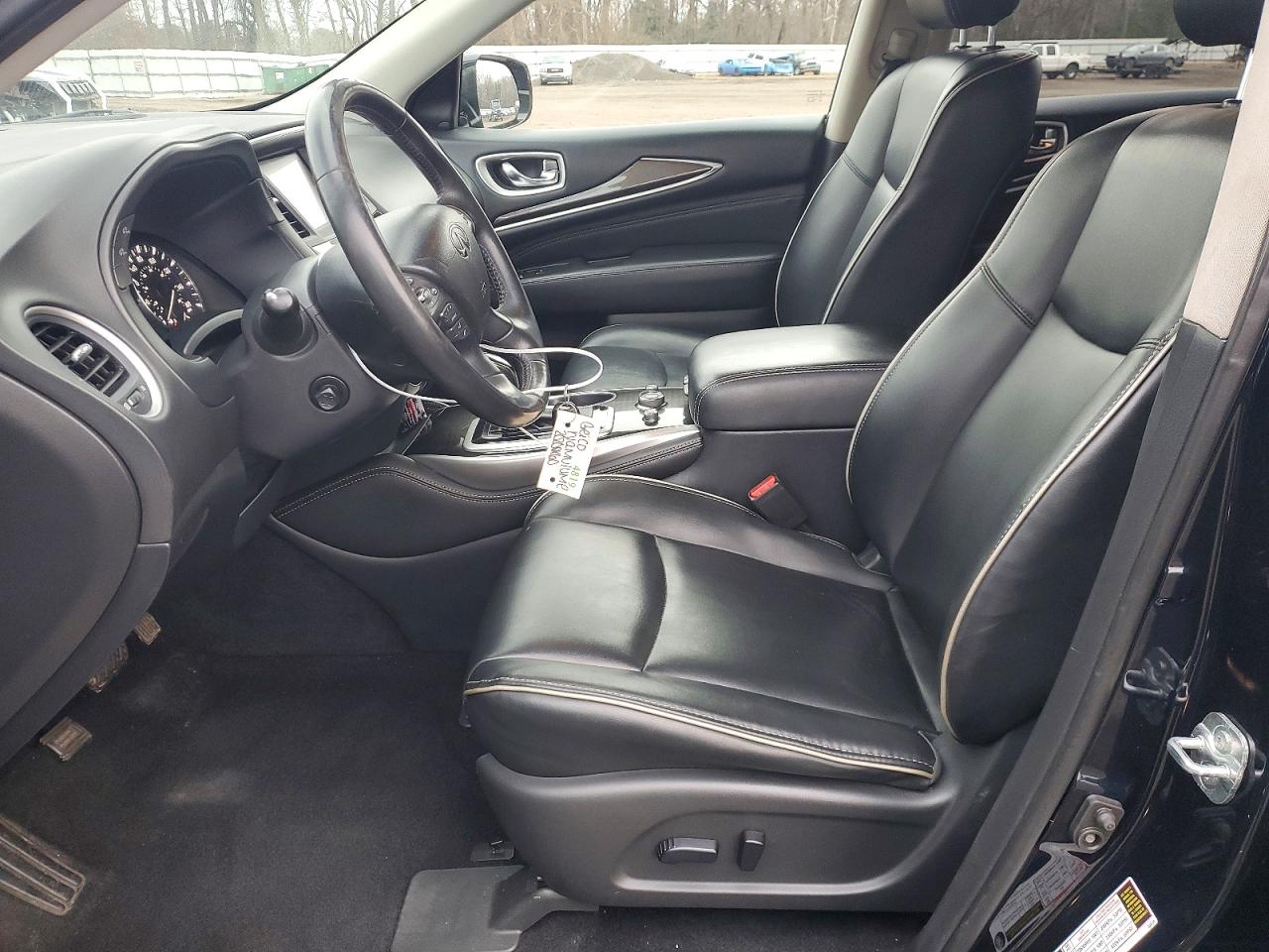 2020 INFINITI QX60 LUXE photo 7