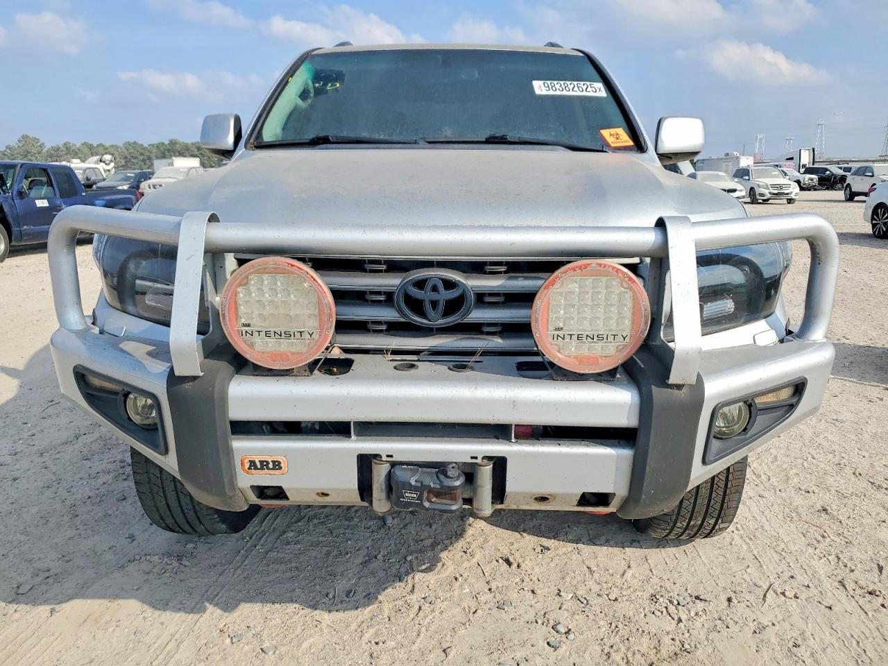 2008 TOYOTA LAND CRUISER photo 5