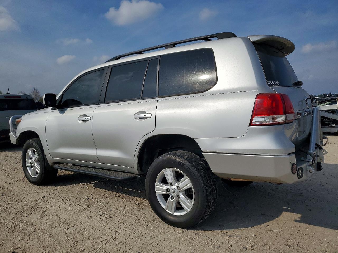 2008 TOYOTA LAND CRUISER photo 2