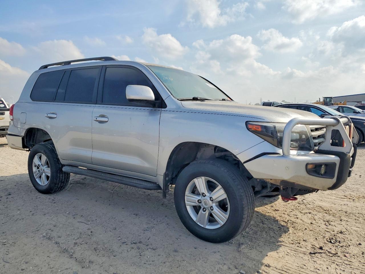 2008 TOYOTA LAND CRUISER photo 4