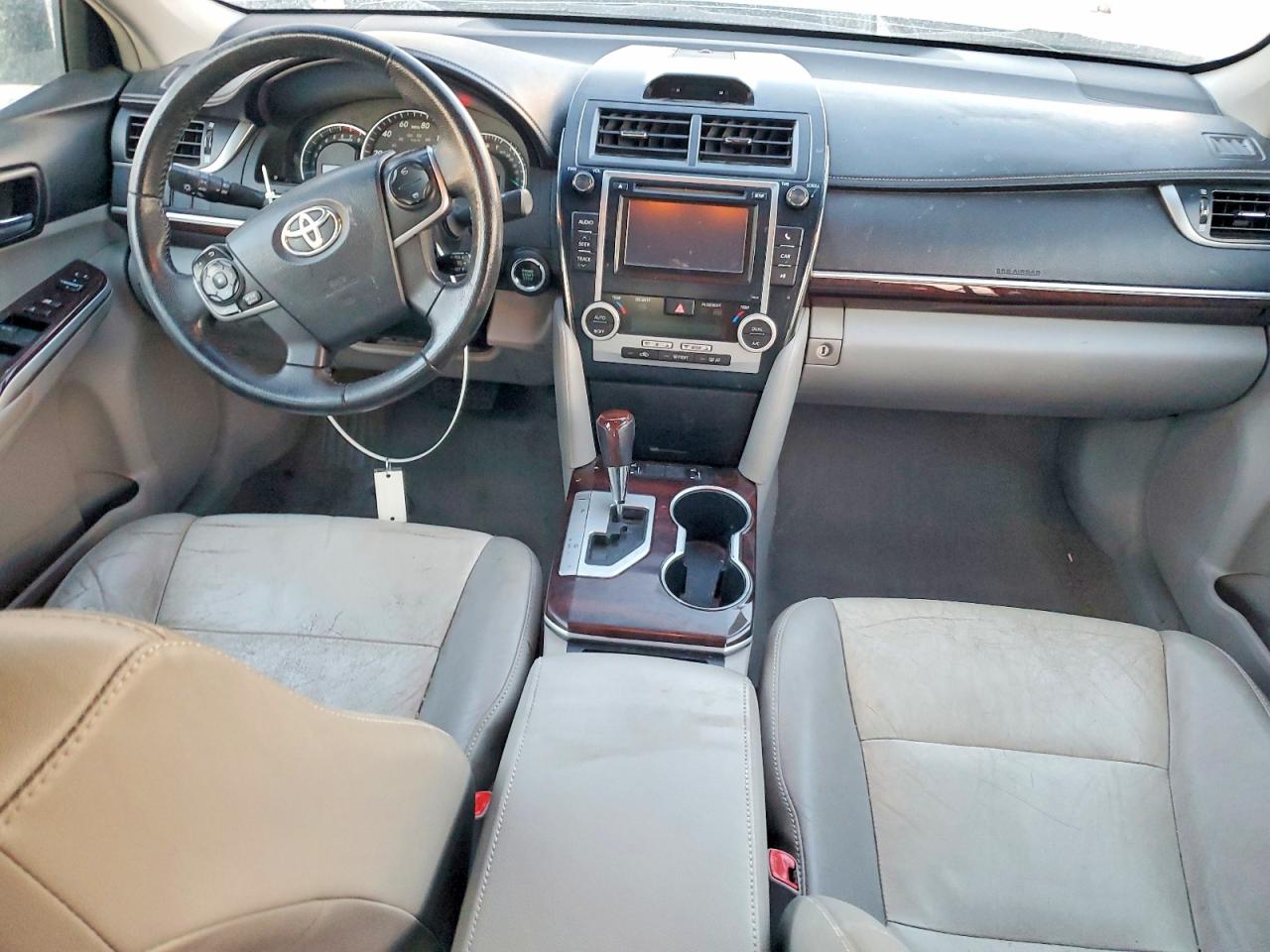 2012 TOYOTA CAMRY BASE photo 8