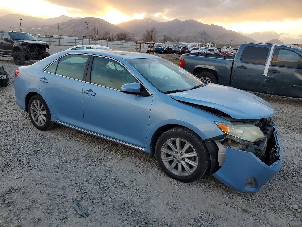 2012 TOYOTA CAMRY BASE photo 4