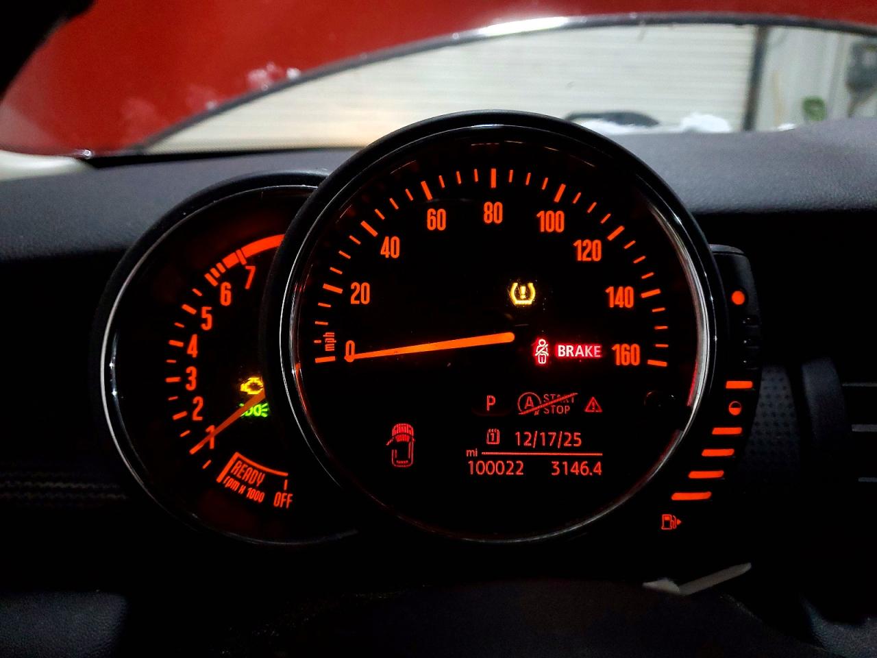 2017 MINI COOPER photo 9