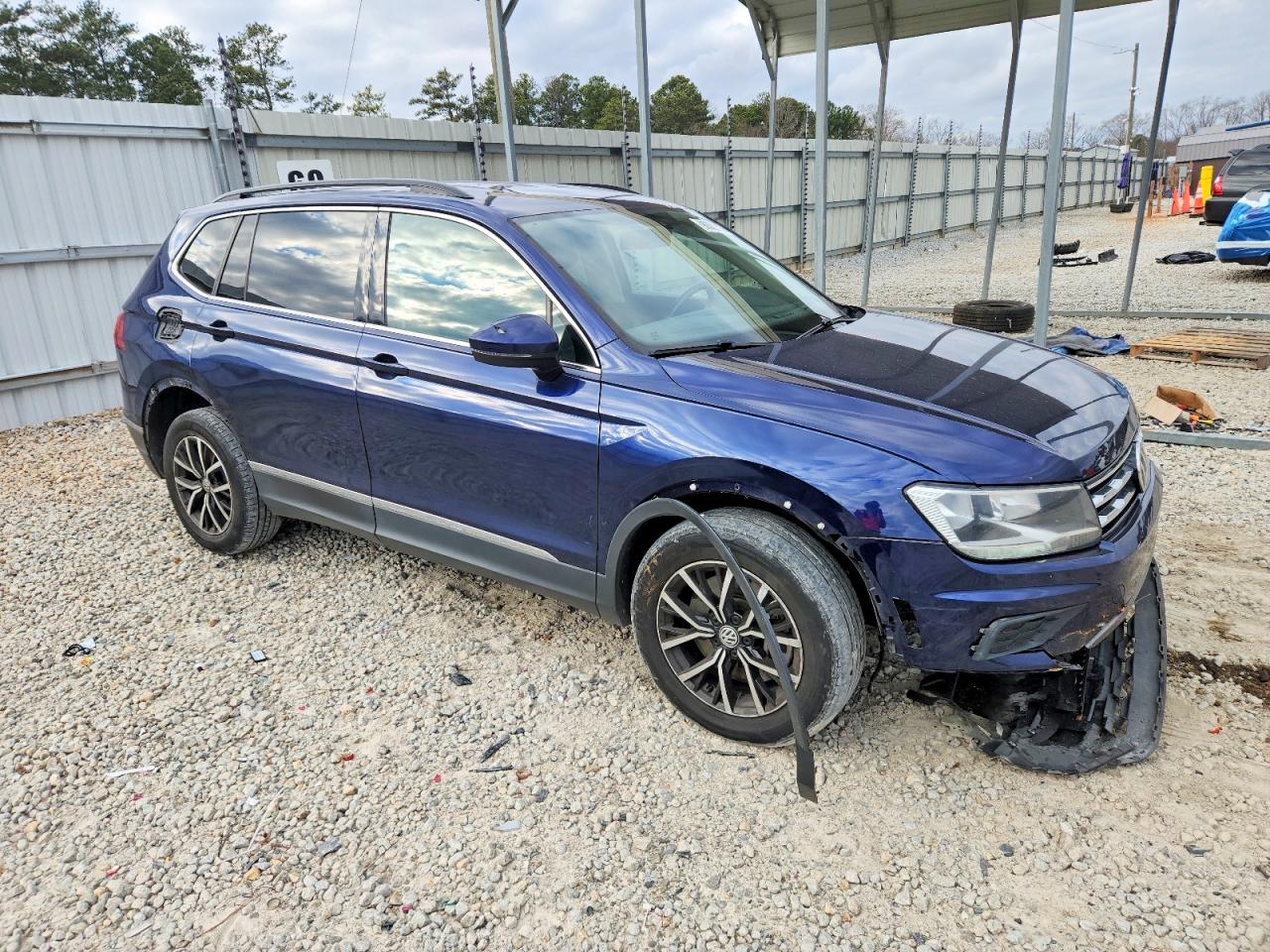 2021 VOLKSWAGEN TIGUAN SE photo 4