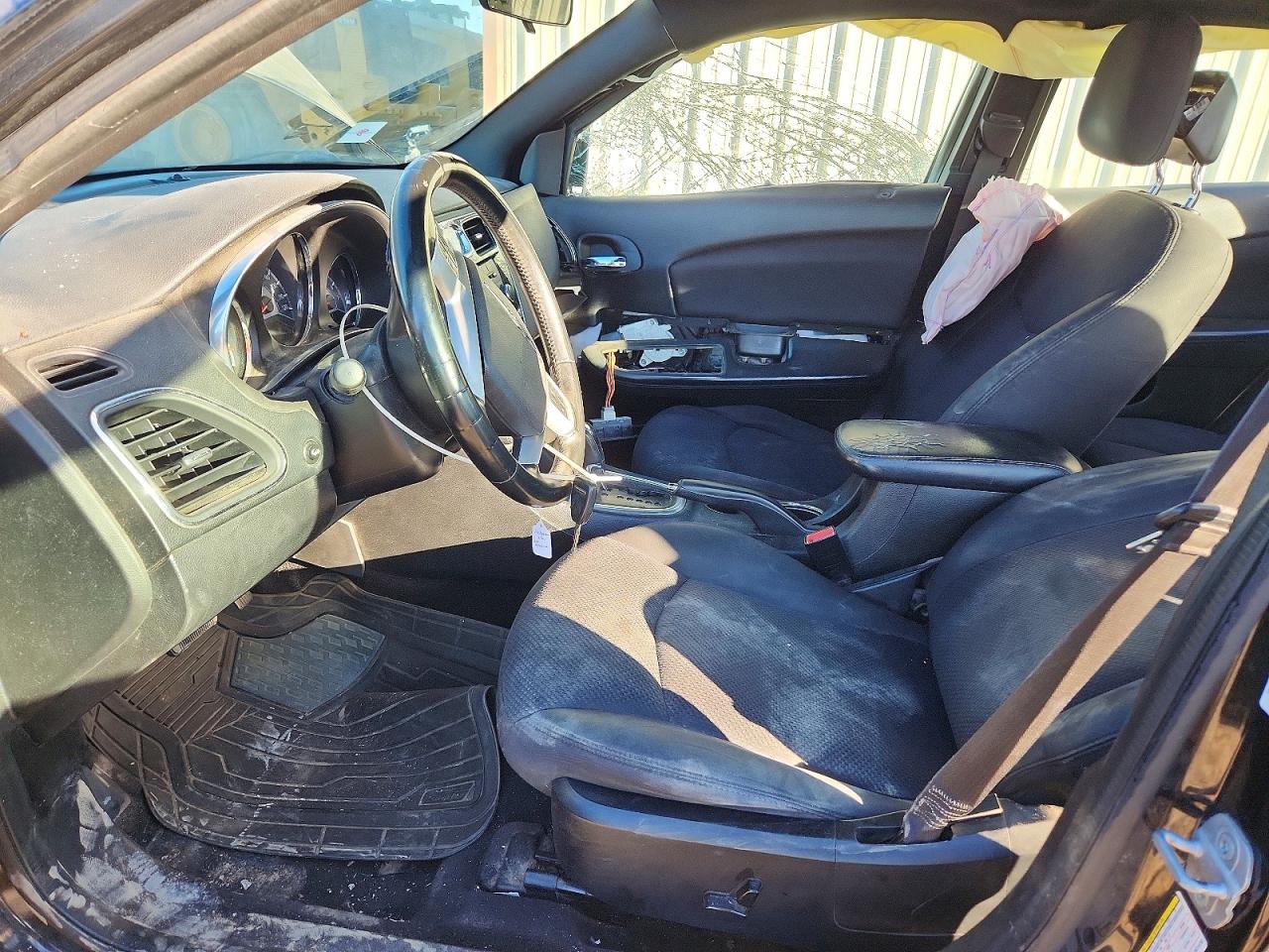 2013 CHRYSLER 200 TOURING photo 7