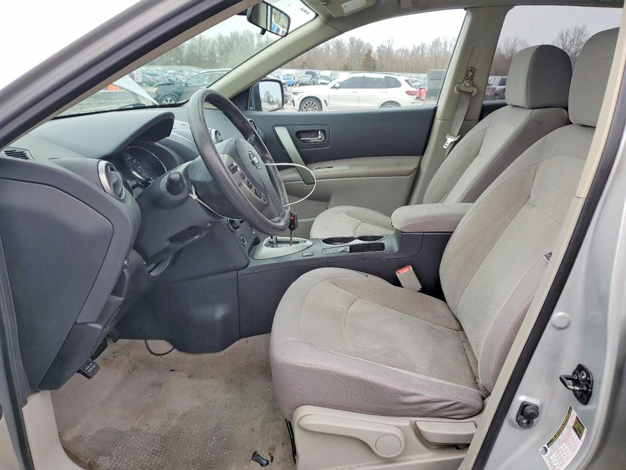 2013 NISSAN ROGUE S photo 7