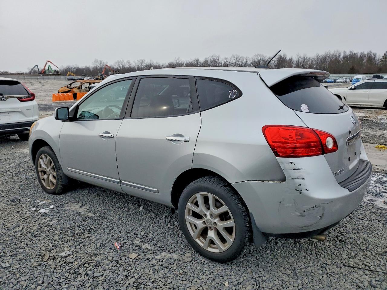 2013 NISSAN ROGUE S photo 2