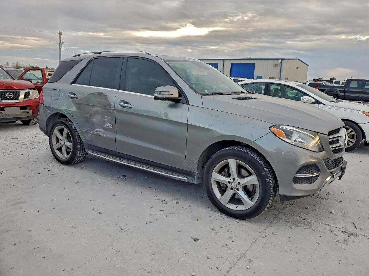 2016 MERCEDES-BENZ GLE 350 photo 4