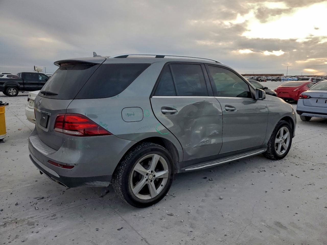 2016 MERCEDES-BENZ GLE 350 photo 3